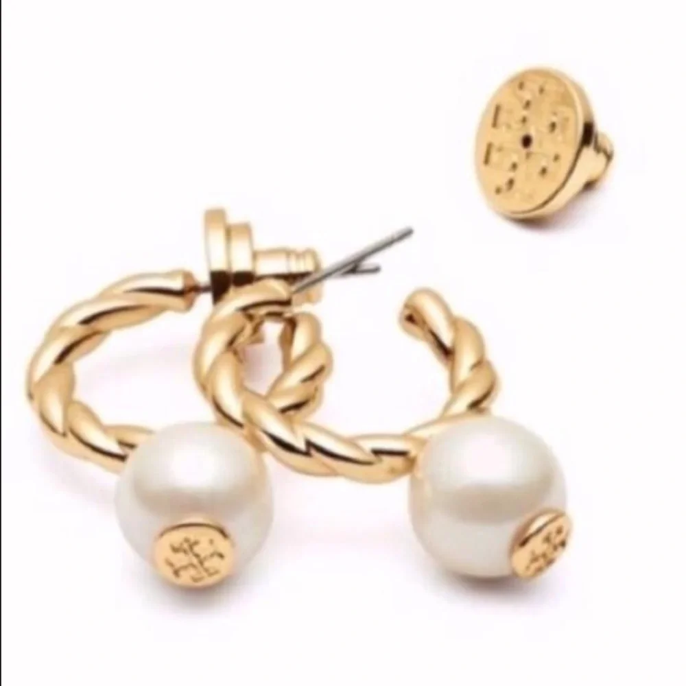 🔥🔥🔥Tory Burch Authentic Earrings At Awesome Prices To Buy Now & Save Price Firm